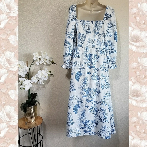 Reformation Gitane Linen Dress in Corsica - Picture 4 of 12